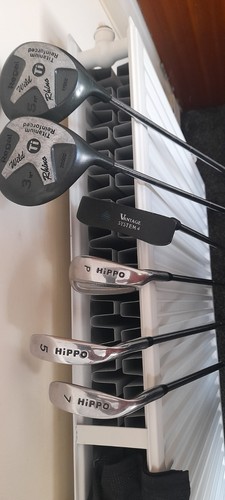 Right handed golf clubs - right-handed,